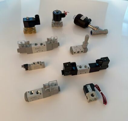 Válvula solenoide 50/60Hz Ampla tensão para máquinas de embalagem, resposta rápida